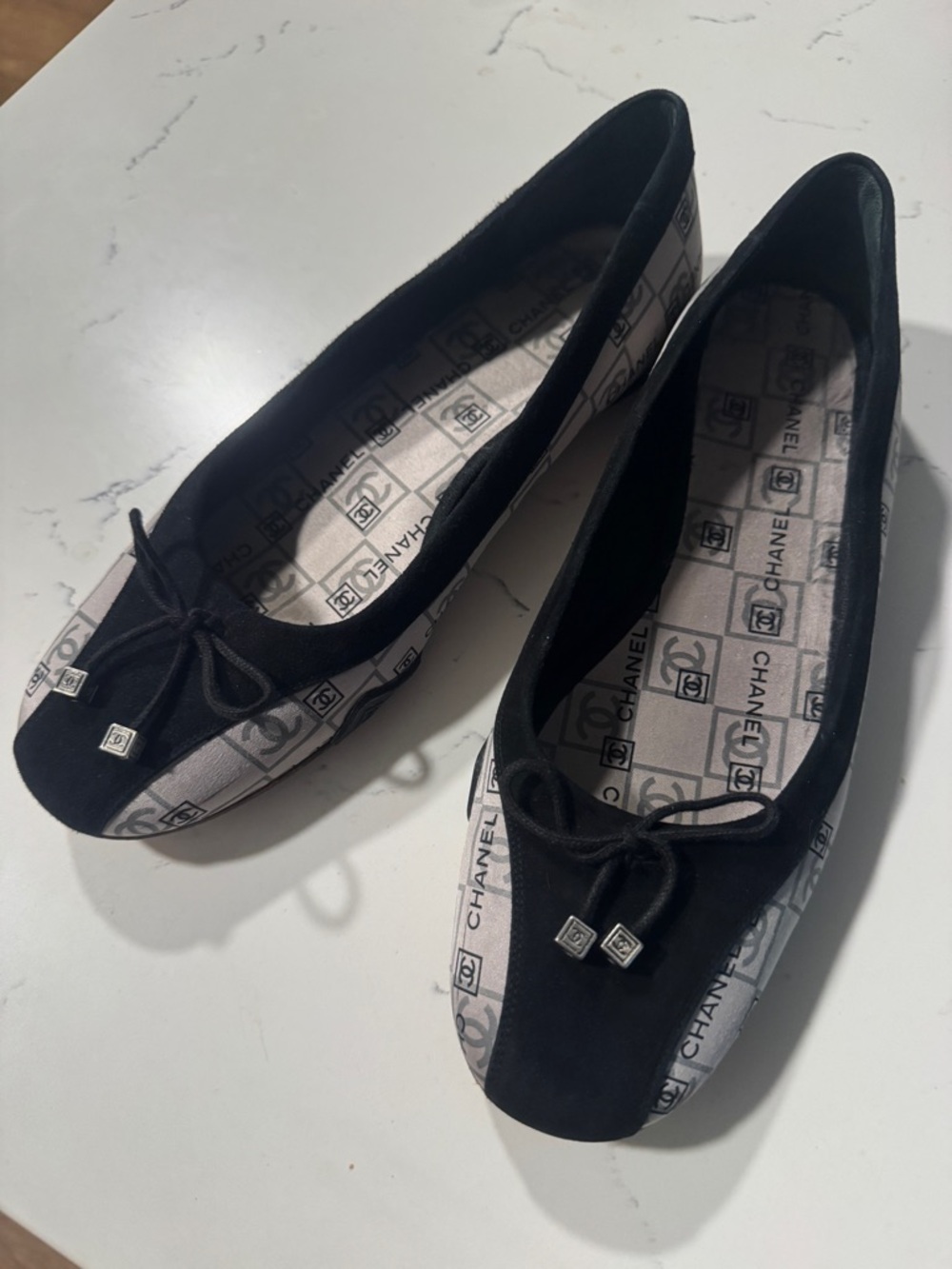 Rare Vintage Chanel CC Logo Print Ballet Flats - Picture 2 of 5